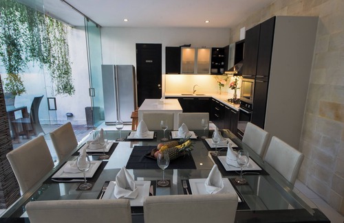 Sunset Road Villa | 30%OFF Seminyak Brilliant Location Sky-Villa.com Seminyak Nr Ocean Modern Clean
