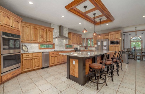 Lake Oconee House | 30% off, until 2026, Huge View, Pointe Lot, Dock, Pontoon, Theater, Fire Pit,WOW