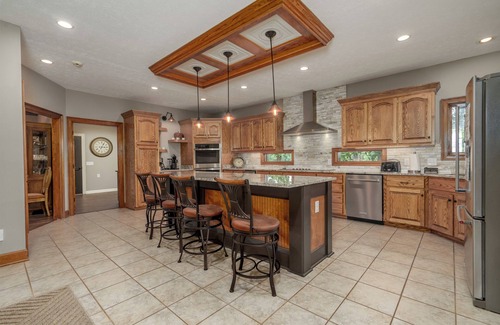 Lake Oconee House | 30% off, until 2026, Huge View, Pointe Lot, Dock, Pontoon, Theater, Fire Pit,WOW