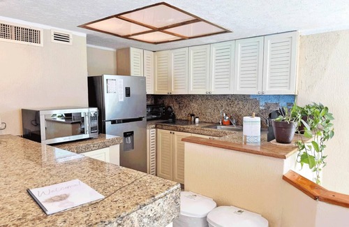 Zona Hotelera Condo | #3000-Tim’s Ocean Condos – Beachfront – 2 Private Terraces & Stunning Views!