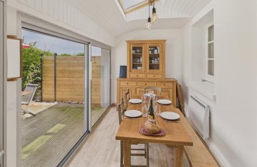 Penmarch House | 300m plage - maison pour 7 avec grande terrasse