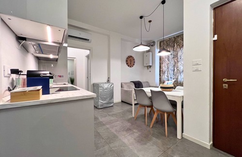 Sud-Ovest Apartment | [300mt Verona Fiera] Residenza Ruffoni