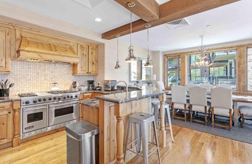 Empire Pass Apartment | 302 - Four Bedroom Silver Strike condo