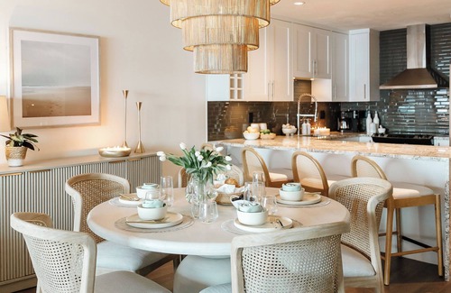 Central Okanagan Apartment | 303 -Tranquil Lakeside Escape