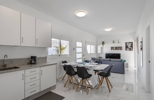 Buzanada Villa | 303 VILLA GARDEN HOUSE WITH POOL AND LARGE GARDEN