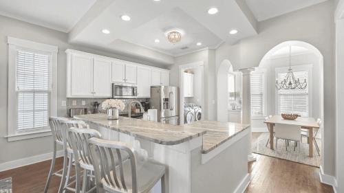 Seacrest Beach House | 30A Emerald Waters by AvantStay Pool Bikes Bonfires