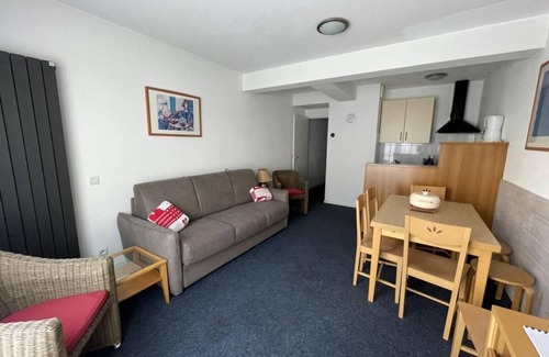 Eaux-Bonnes Apartment | 30m from resort center, 1st floor, view ski slopes, fitness, swimming pool, sauna, tv, ski locker