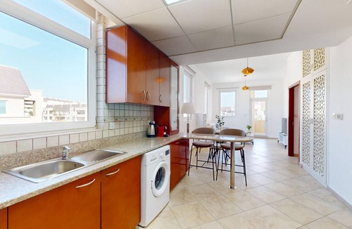 Motor City Apartment | 311 Widcombe House - Tranquil One Bed in Motor City