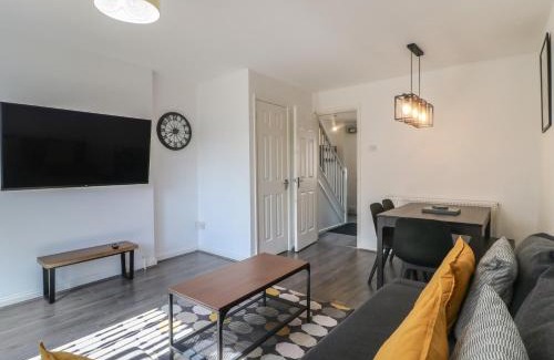 Leicester House | 32 Moorland House