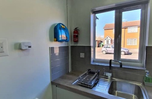 Leicester House | 32M Cozy house near by the waterway