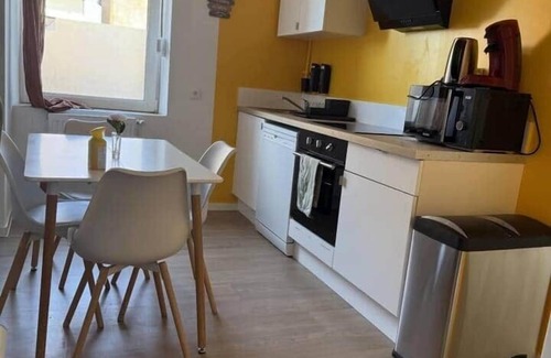 Homecourt Apartment | 34. Mélissa - Bright, modern - Station - WiFi - Stream