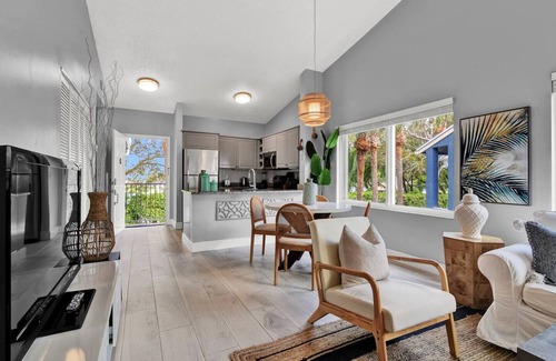 Mission Bay Apartment | 340C - Boca Retreat w/Pool, Parking, Near Evert Tennis & Shops