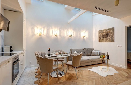 Faubourg-du-Roule Apartment | 348 Ponthieu - Superb apartment in Paris