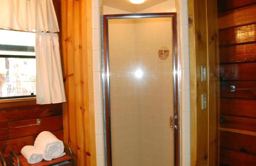 North Wawona House | 35 Cubbys Den