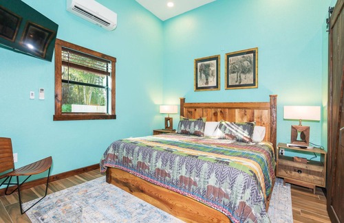 Bronson House | 35 minutes from both Gainesville and Ocala, 20 minutes from HITS