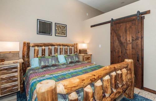 Bronson House | 35 minutes from both Gainesville and Ocala, 20 minutes from HITS