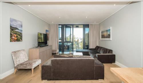 Green Point Apartment | 35 on Main Apartments