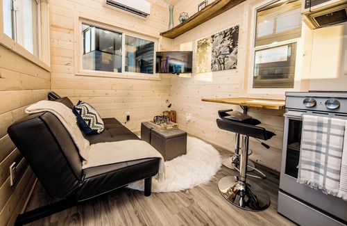 Halfmoon Bay House | 35 ‘ Tiny House RV pet friendly