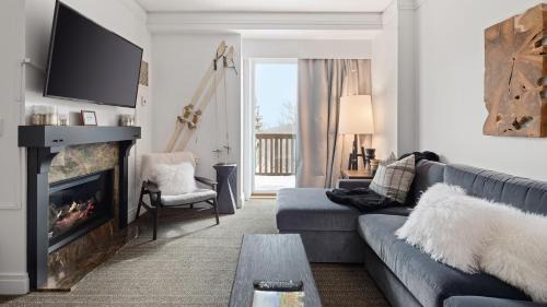 Stowe Area Resort | 351 Lodge At Spruce Peak Ski In Ski Out 3 Bedroom Suite By Stowe Mountain Rentals