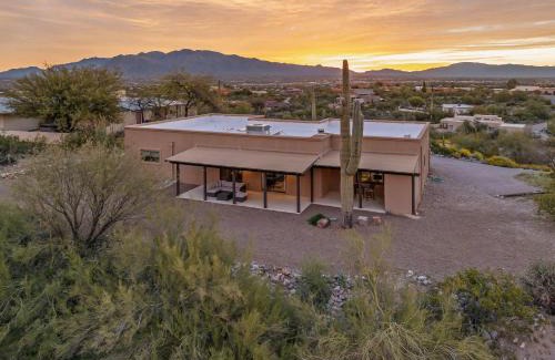 Rancho Del Cerro House | 360 Mtn Views Bird Watching Fireplace Patio