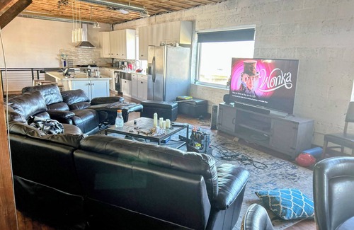 Indianapolis Condo | 3600 sq. ft BIG FUN Spacious 5-bedroom condo in charming Indianapolis. GAMES