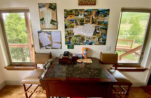 Hanna Cabin | 360views, big cabin, sleeps 12, in Ashley National Forest, 54mls from Park City