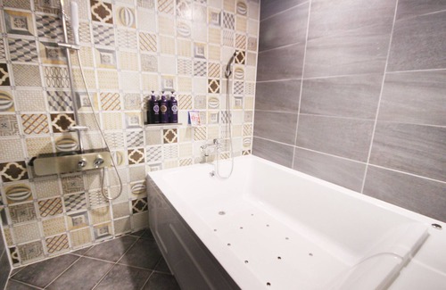 Nam-Gu Hotel | 369 Mugeo-dong Ulsan