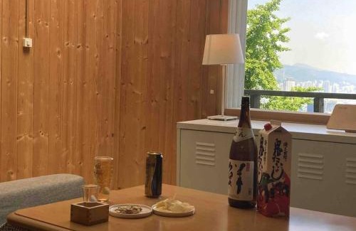 Jung-gu Apartment | 380 2F Oceanview Lovely Big Family House 6 People