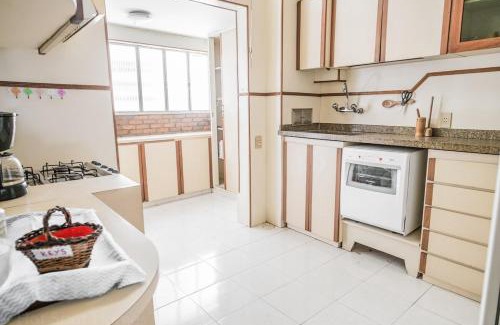 Copacabana House | 386 VR · 6Bedroom House 5 min from Copacabana Beach