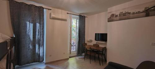 Perier Bed & Breakfast | 388Paradis08