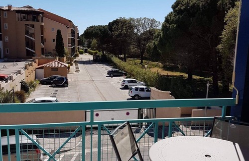 Miramar Apartment | 38M² - 4 pers. 2 Bedrooms. PIEDS DANS L'EAU - Sandy beach 2min walk away