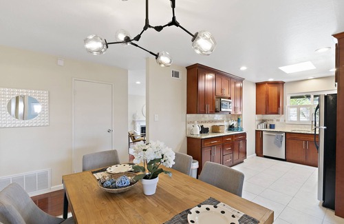 Santa Clara House | 3B SFH, Comfy Beds, King RM, Yard, Fast WiFi and AC, Near Levi's