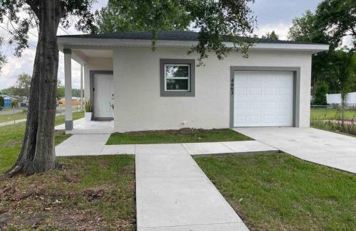 New Malibu Villa | 3BD/2BTH Home Near Downtown Orlando