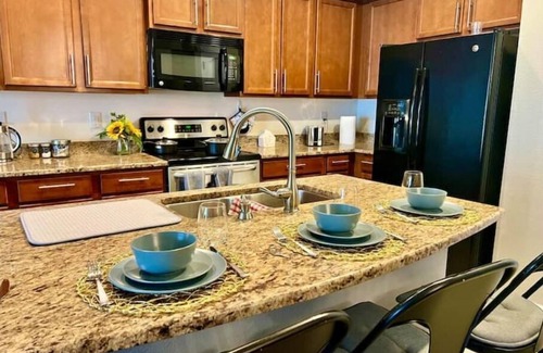 Riverview House | 3BD Cozy Home Away From Home