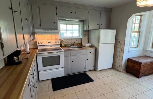 Mineola House | 3BD Home minutes 2 Port Credit & Waterfront trails