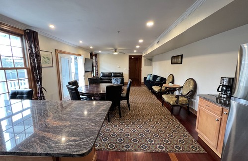 Inman Square Condo | 3Bed/3Bath Home, 3 Parking spots close to Central Sq, MIT, Harvard. Walk to T.