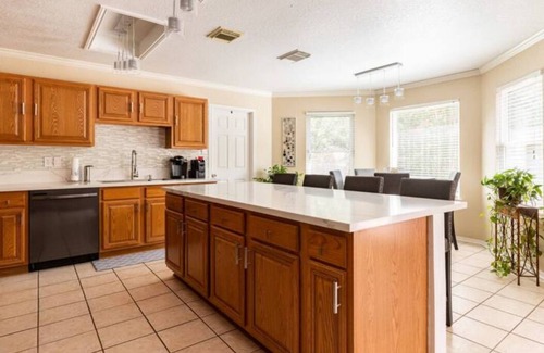 San Antonio House | 3Bedroom- Whole House Near SeaWorld