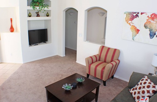 Rita Ranch House | 3bedrooms home w/comfortable mattress in Rita ranch