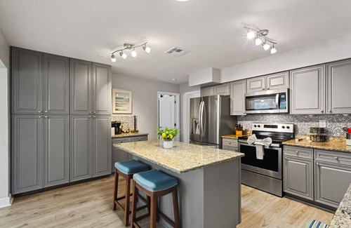 Boynton Beach House | 3BR 2BA Heated Pool Home Pool Table Great Location