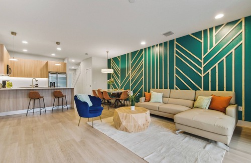 Clear Creek House | 3BR/3BA Villa Private Pool+Themed Room+GameRoom