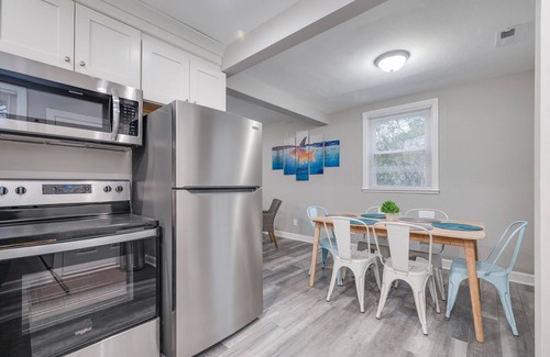 Portsmouth House | 3BR, 6 Beds – Prime Stay Near Rivers Casino!