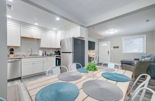 Portsmouth House | 3BR, 6 Beds – Prime Stay Near Rivers Casino!