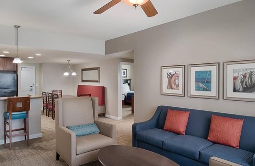 National Harbor Condo | 3br Deluxe Balcony Condo Family Vacation Fun!