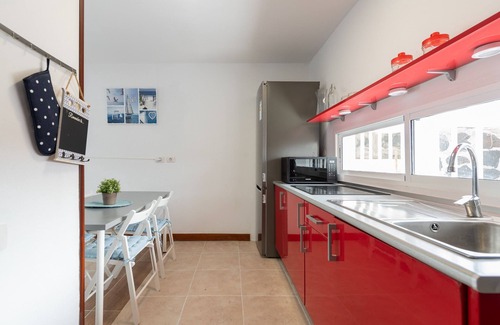 San Agustin House | 3BR Bungalow - Private Solarium - Sea Views