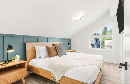 Town Centre House | 3BR Escape BBQ, Balcony, Near Banff & DT