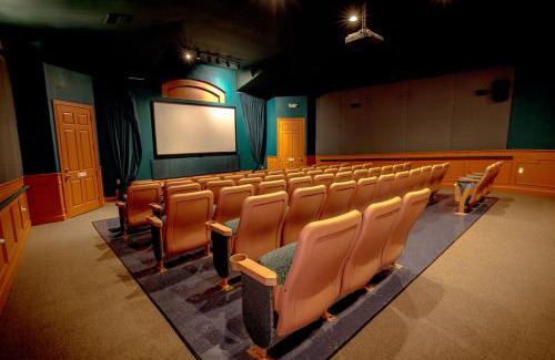 Windsor Palms House | 3BR Gated Townhome with Pool Near Disney Parks