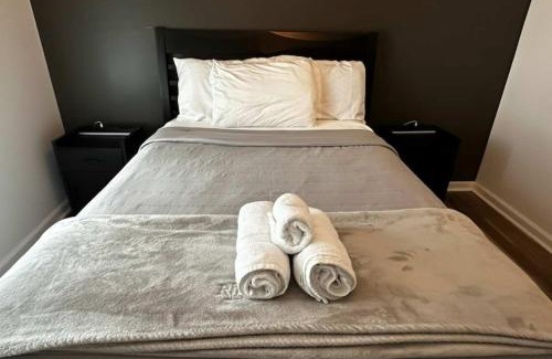 Old Hickory House | 3BR Lakefront in Nashville with BBQ & Hot Tub