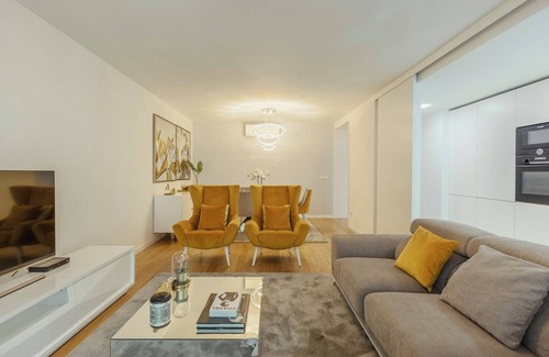 Sao Domingos de Benfica Apartment | 3BR Luxury w/Pool in Benfica