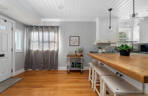 College Park House | 3BR Outdoor Kitchen w MIL suite - 3 MI to DT