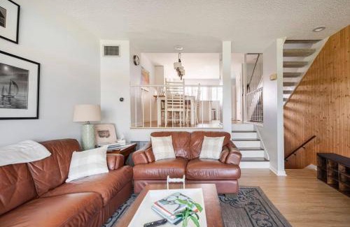 Fernandina Beach House | 3br Townhouse W Balcony & Waterfront